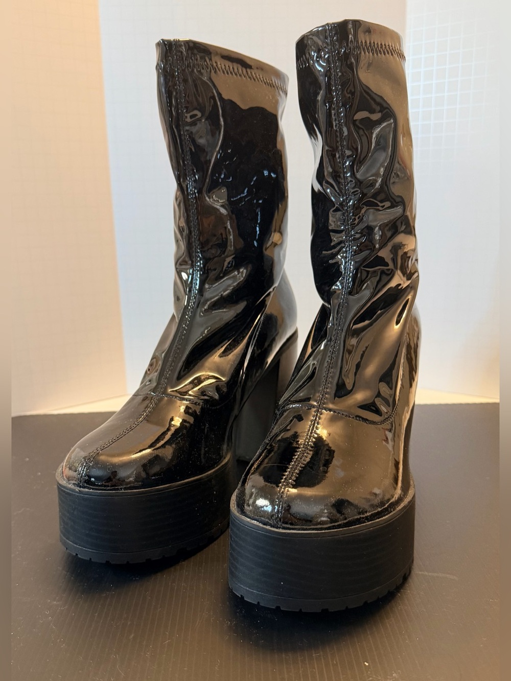Forever 21 Black Patent Platform Block Heel Ankle Boot Size 9